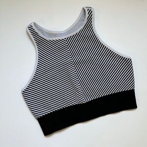 Avocado Earth Gaia Crop Top Sports Bra XS in Black & White